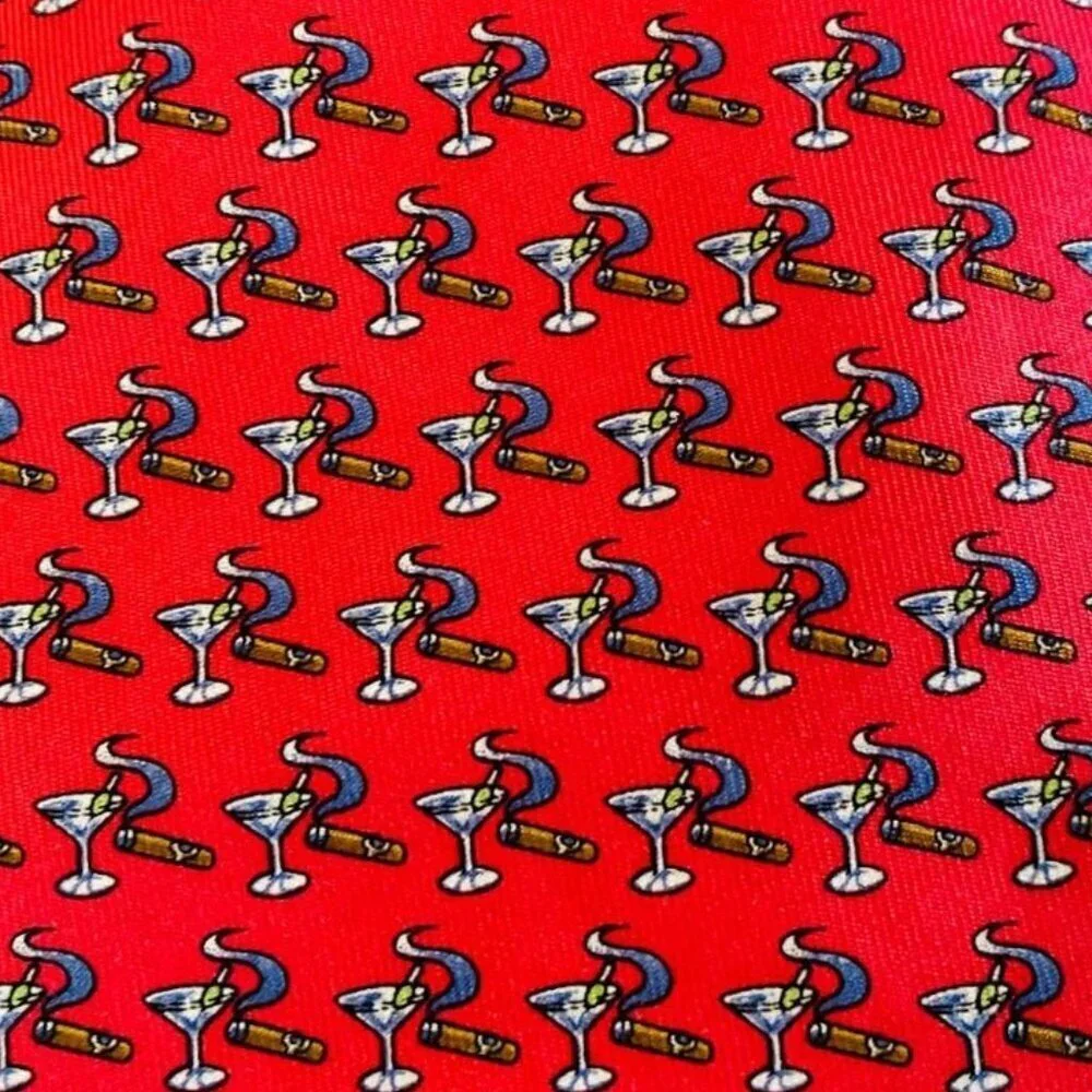 Vineyard Vines Martha's Vineyard Collection Martini & Cigar Tie 100% Silk